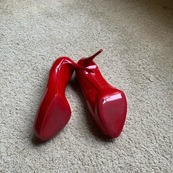 COPY - Christian Louboutin  size 38.5 - Picture 7 of 15